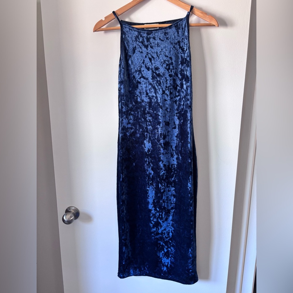 Elegant Blue Velvet Dress